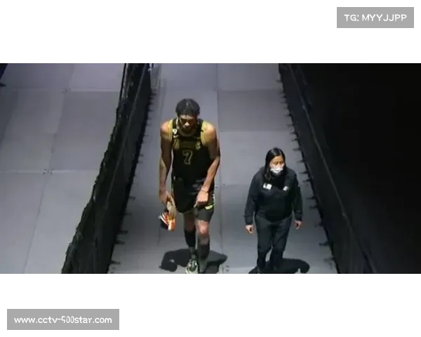 凯特琳·克拉克因腹股沟伤势赛季报销，狂热季后赛前景受影响